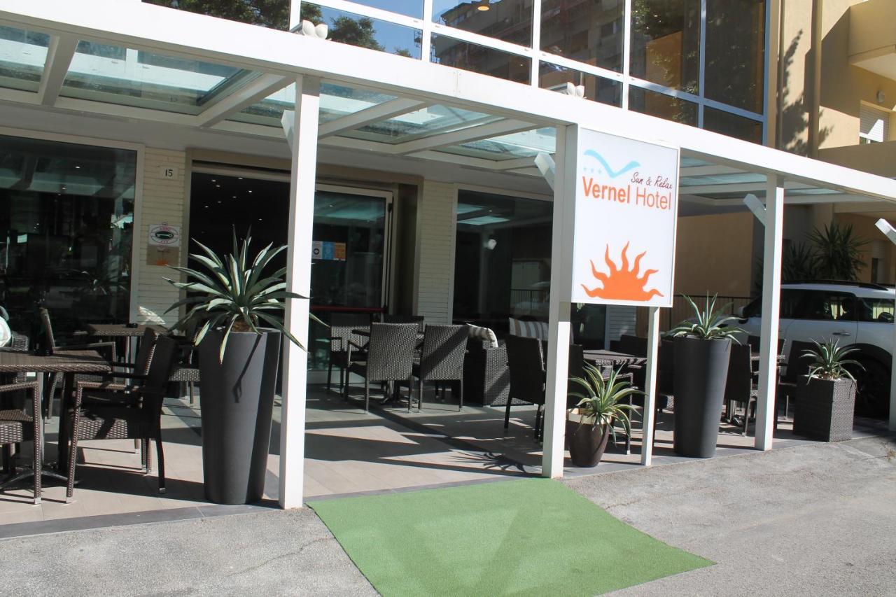 Hotel Vernel Ρίμινι Εξωτερικό φωτογραφία
