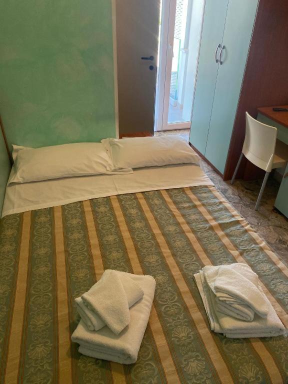Hotel Vernel Ρίμινι Εξωτερικό φωτογραφία